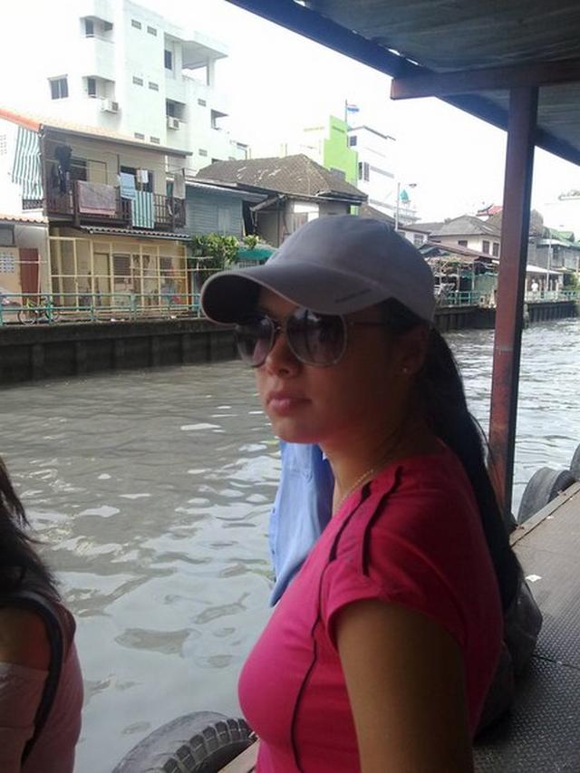 Молодая супруга изобретает новые способы самоудовлетворения 2 фотография