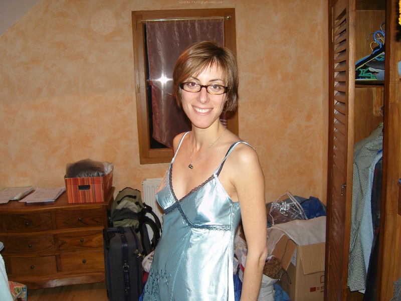 Подборка снимков спортивной еврейки с короткими волосами 3 фотография