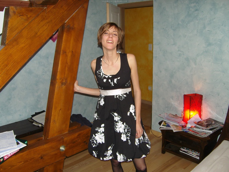 Подборка снимков спортивной еврейки с короткими волосами 10 фотография