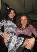 Девушки в красивых купальниках отдыхают на пляже 30 фото Девушки в красивых купальниках отдыхают на пляже 30 фото