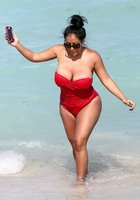 Жены хвастаются огромными дойками 24 фото