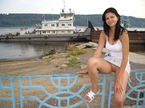 Любительские снимки женских вагин 10 фотография