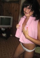 Деревенская жительница топит баню с подругами 2 фото Деревенская жительница топит баню с подругами 2 фото