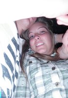 Парень с девушкой целуются и делают эротическое селфи 4 фото Парень с девушкой целуются и делают эротическое селфи 4 фото