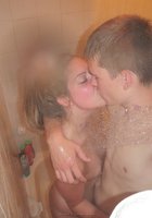 Парень с девушкой целуются и делают эротическое селфи 11 фото Парень с девушкой целуются и делают эротическое селфи 11 фото