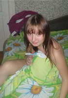 Рыжая мадемуазель тупо сидит голой на кровати 1 фото Рыжая мадемуазель тупо сидит голой на кровати 1 фото