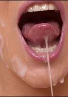 Молоденькие красавицы получают на лицо много свежей кончи 23 фото Молоденькие красавицы получают на лицо много свежей кончи 23 фото