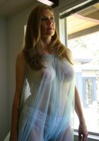 Зрелые бабы изящно показывают дряблые пилотки 22 фото Зрелые бабы изящно показывают дряблые пилотки 22 фото