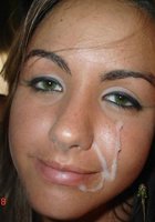 Мужики забрызгали пассиям лица спермой 16 фото Мужики забрызгали пассиям лица спермой 16 фото