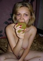 Мужчины фотографируют пассий дома и на отдыхе 9 фото Мужчины фотографируют пассий дома и на отдыхе 9 фото