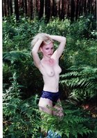 Голые женщины и девушки отдыхают на природе 36 фото Голые женщины и девушки отдыхают на природе 36 фото