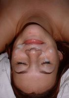 Девица обслуживает в три дырки друзей на постели 14 фото Девица обслуживает в три дырки друзей на постели 14 фото