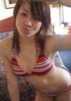 Молодая азиатка любит фотографировать себя в зеркало 12 фото Молодая азиатка любит фотографировать себя в зеркало 12 фото