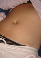 Горничная эротично двигается и оголяет упругие титьки 2 фото Горничная эротично двигается и оголяет упругие титьки 2 фото