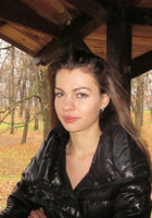 Молоденькая стройняшка оголила прелести в осеннем парке 7 фото Молоденькая стройняшка оголила прелести в осеннем парке 7 фото