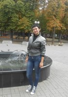 Тусовщица с короткой стрижкой проводит время дома 1 фото Тусовщица с короткой стрижкой проводит время дома 1 фото