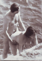 Частные кадры русских баб из 90ых у домашнего ковра и на природе 1 фото Частные кадры русских баб из 90ых у домашнего ковра и на природе 1 фото