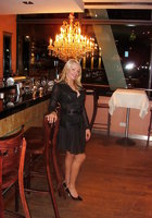 Гламурная блондинка за 30 показывает буфера и киску в отеле 14 фото Гламурная блондинка за 30 показывает буфера и киску в отеле 14 фото