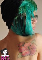 Девушка-эмо смотрит видеоролики голой 7 фото Девушка-эмо смотрит видеоролики голой 7 фото