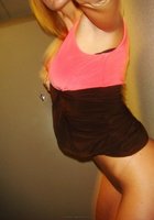 Блондинка фотографируется, показывая сиськи и письку 11 фото Блондинка фотографируется, показывая сиськи и письку 11 фото