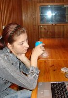 Курящая телка показывает волосатую вагину 1 фото Курящая телка показывает волосатую вагину 1 фото