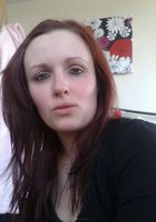 Шатенка сравнивает дилдо и настоящий член 17 фото Шатенка сравнивает дилдо и настоящий член 17 фото