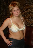 Полненькая жена показывает побритую вагину крупным планом 3 фото Полненькая жена показывает побритую вагину крупным планом 3 фото