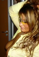 Развратная красотка за приятными «хлопотами» 28 фото Развратная красотка за приятными «хлопотами» 28 фото