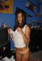 Чувак с утра снимает, как переодевается его девушка 9 фото Чувак с утра снимает, как переодевается его девушка 9 фото