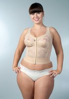 Крупные женщины со складками жира на животе и большими дойками 3 фото Крупные женщины со складками жира на животе и большими дойками 3 фото