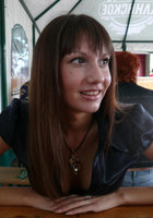 Модница позирует голая на своей кровати 2 фото Модница позирует голая на своей кровати 2 фото