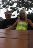 Зрелая жена сосет член мужа после неумелого стриптиза 2 фото Зрелая жена сосет член мужа после неумелого стриптиза 2 фото