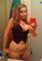 Подборка голых девок с телефонами перед зеркалом 1 фото Подборка голых девок с телефонами перед зеркалом 1 фото