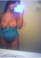 Телки делают селфи больших сисек и спортивных фигур 1 фото Телки делают селфи больших сисек и спортивных фигур 1 фото