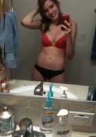 Селфи голой красотки перед зеркалом в ванной 6 фото Селфи голой красотки перед зеркалом в ванной 6 фото