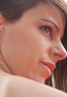 Татуированная девушка стоит у окна обнаженная 23 фото Татуированная девушка стоит у окна обнаженная 23 фото