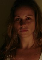 Беременная женщина позирует в комнате и загорает на пляже 27 фото Беременная женщина позирует в комнате и загорает на пляже 27 фото