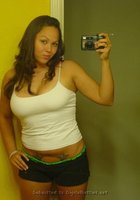 Полненькая латинка делает домашние селфи в нижнем белье 17 фото Полненькая латинка делает домашние селфи в нижнем белье 17 фото