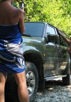 Две мамаши нашли горячий источник 2 фото Две мамаши нашли горячий источник 2 фото