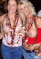 Зрелые бабы показывают большие сиськи на публичном мероприятии 8 фото Зрелые бабы показывают большие сиськи на публичном мероприятии 8 фото