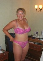 Зрелая любовница хвастается нарядами 4 фото Зрелая любовница хвастается нарядами 4 фото