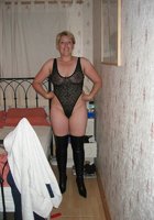 Зрелая любовница хвастается нарядами 18 фото Зрелая любовница хвастается нарядами 18 фото