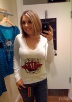 Грудастые стервы делают селфи с одежде и нижнем белье 8 фото Грудастые стервы делают селфи с одежде и нижнем белье 8 фото