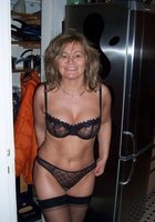 Внушительные дойки дамы за 40 притягивают взгляды мужчин 21 фото Внушительные дойки дамы за 40 притягивают взгляды мужчин 21 фото