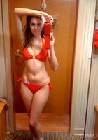 Молодые мисс позируют перед зеркалом без лифчиков 17 фото Молодые мисс позируют перед зеркалом без лифчиков 17 фото