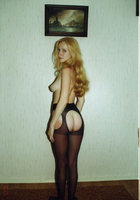 Телки оголяются в ванной и в гостиной 12 фото Телки оголяются в ванной и в гостиной 12 фото