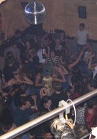 Люди ищут эротические развлечения на большой дискотеке 4 фото Люди ищут эротические развлечения на большой дискотеке 4 фото