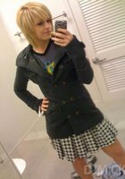 Миниатюрная девица фотографирует себя в зеркале 5 фото Миниатюрная девица фотографирует себя в зеркале 5 фото