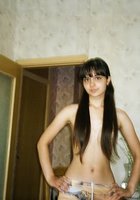 Дамочка лежит на кровати голой 9 фото Дамочка лежит на кровати голой 9 фото