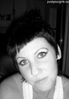 Сонная барышня делает селфи на телефон 5 фото Сонная барышня делает селфи на телефон 5 фото